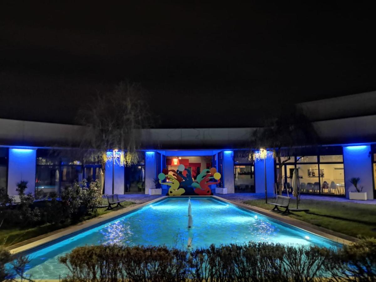 Hotel Ibis Styles Milano Melegnano Carpiano Exterior foto