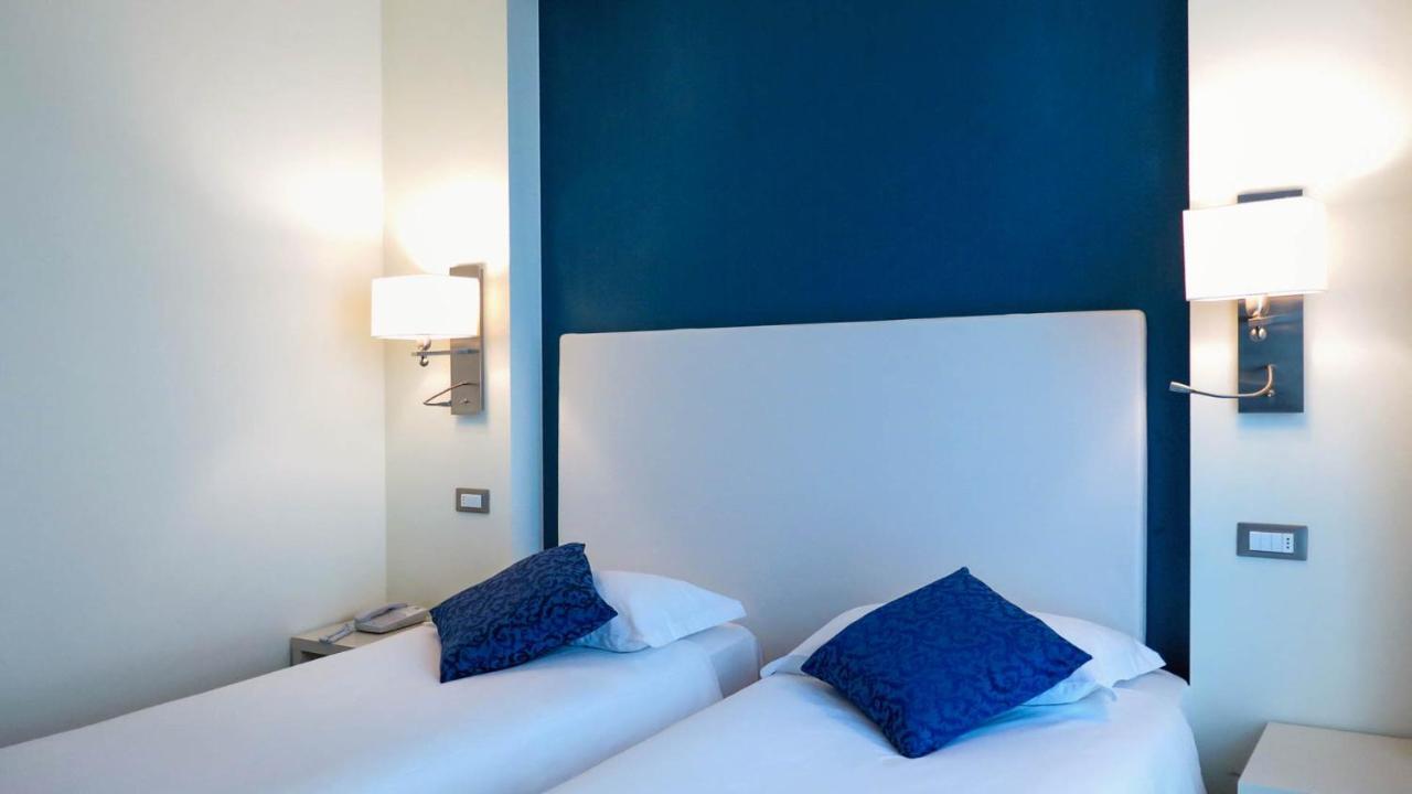 Hotel Ibis Styles Milano Melegnano Carpiano Exterior foto